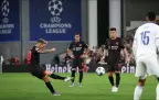 alejandro-grimaldo-scores-for-bayer-leverkusen-18-september-202516.webp