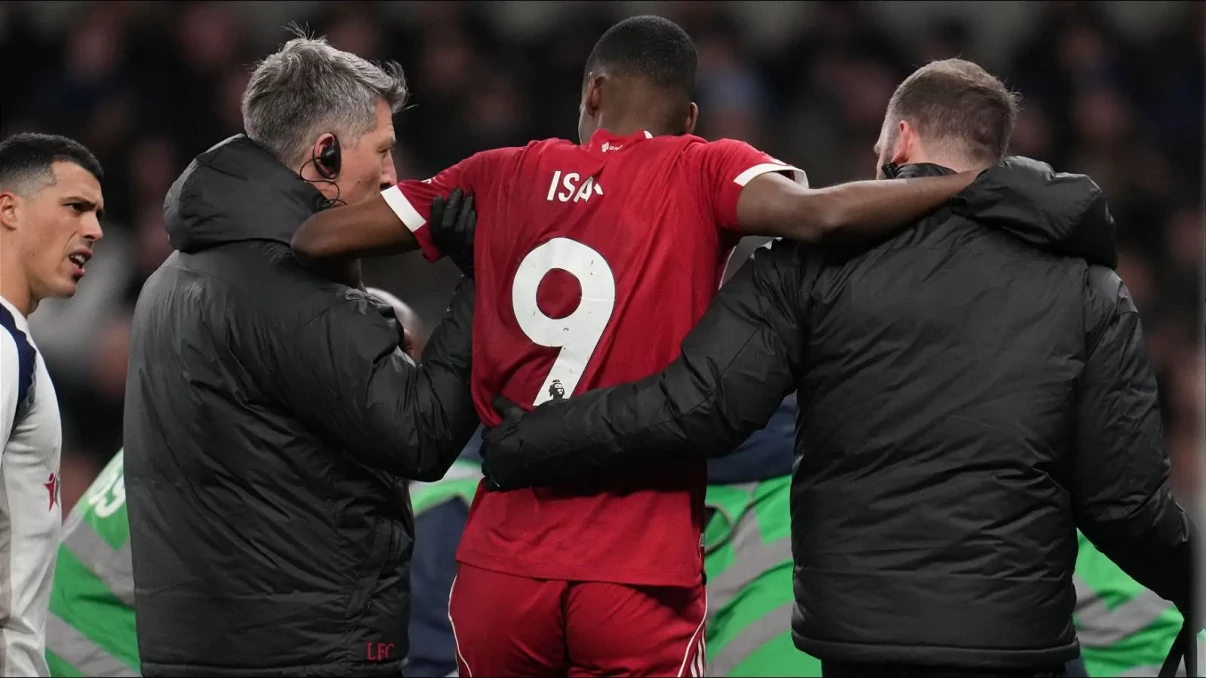Alexander Isak injury setback deepens as Liverpool confirm successful surgery Alexander Isak injury setback deepens as Liverpool confirm successful surgery