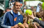 alexander-zverev-with-fans-jun-202616.webp