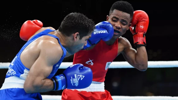 Amateur boxer Amzolele Dyeyi turns pro ahead of 2024 Olympic Qualifiers
