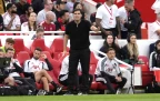 andoni-iraola-on-the-touchline16.webp