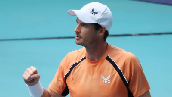 Miami Open: 'Old dog' Andy Murray battles past Matteo Berrettini