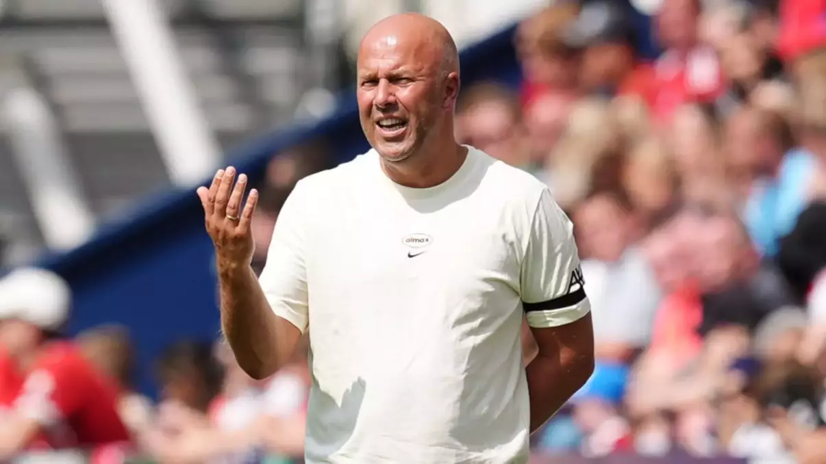 Arne Slot urges Liverpool squad to follow their emotions after Diogo Jota's death