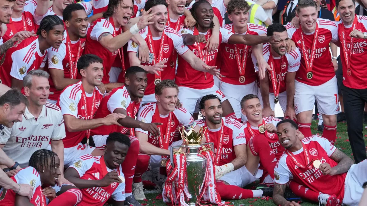 Martin Keown: Arsenal would eclipse 'Invincibles' with Champions League triumph Martin Keown: Arsenal would eclipse 'Invincibles' with Champions League triumph