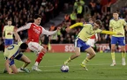 arsenal-s-christian-norgaard-battle-for-the-ball-4-april-202616.webp