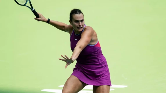 Aryna Sabalenka beats Katerina Siniakova to reach Wuhan Open third round