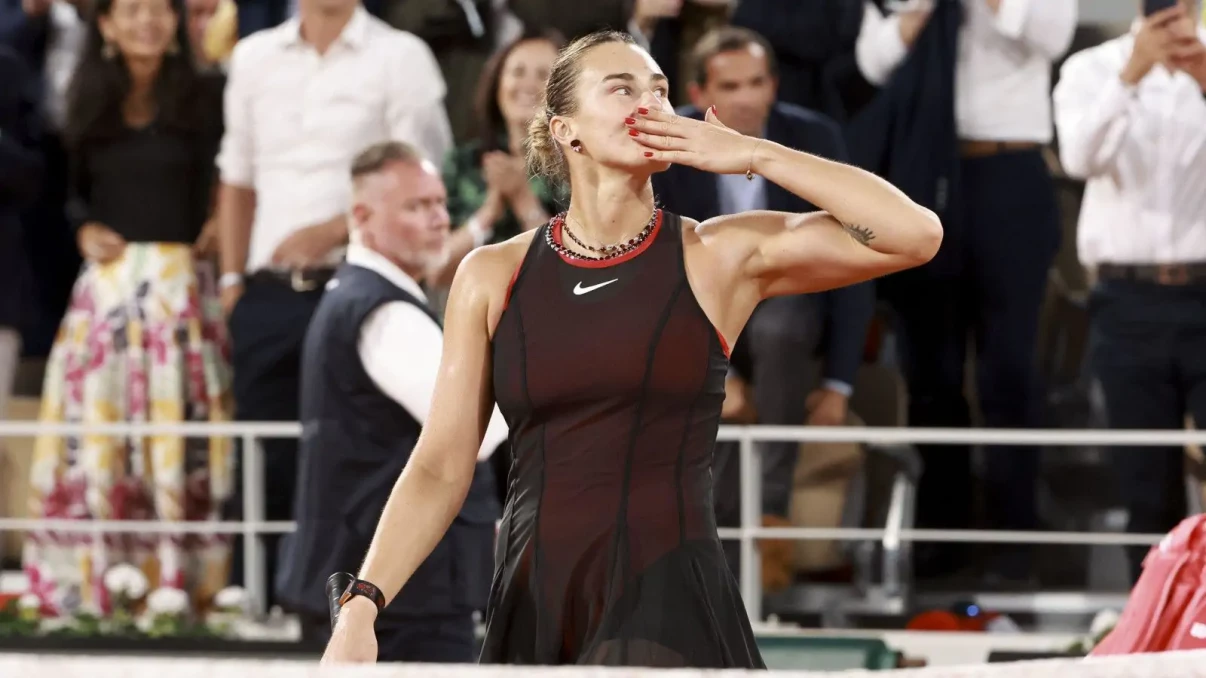 Sabalenka powers past Osaka to reach French Open quarter-finals in night clash Sabalenka powers past Osaka to reach French Open quarter-finals in night clash