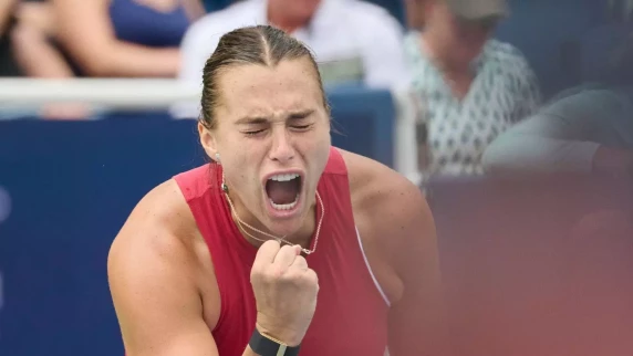 Aryna Sabalenka powers into US Open quarterfinals, eyes title after Gauff's exit