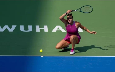 aryna-sabalenka-hits-a-return16