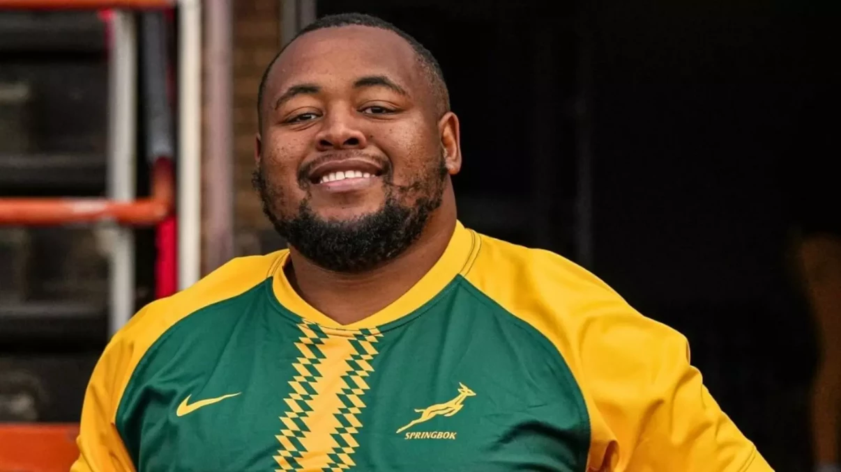 Asenathi Ntlabakanye sweating for success under Bok scrum coach Daan Human