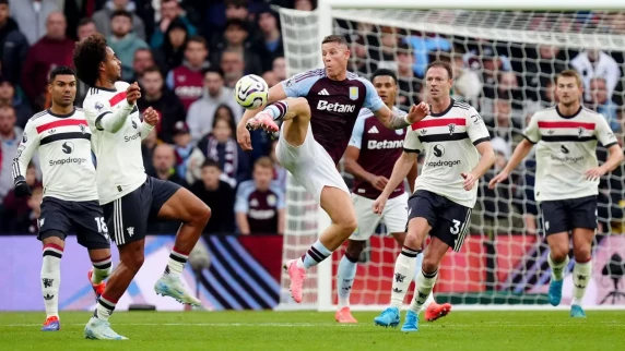 Manchester United and Aston Villa battle to goalless draw