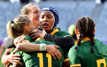 Ayanda Malinga of South Africa Women celebrates scoring a try with team mates during the WXV 2 match between South Africa and Japan at DHL Stadium on September 27, 2024 in Cape Town, South Af