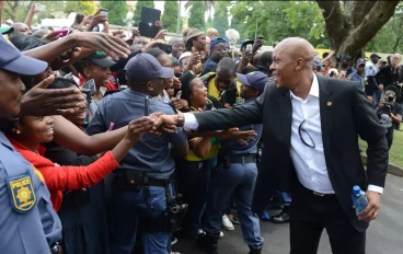 Bafana Bafana legend Doctor Khumalo greets fans