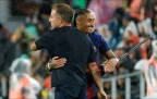 barcelona-s-hansi-flick-embraces-raphinha-16-september-202616.webp