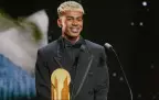 barcelona-s-spanish-player-lamine-yamal-receives-the-kopa-trophy-22-september-202516.webp