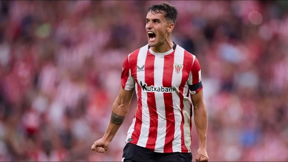 Athletic Bilbao edge past Valencia for first La Liga win