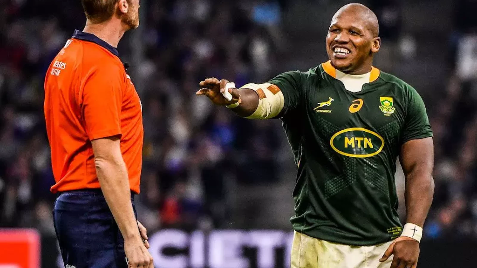 Concern over Bongi Mbonambi's shoulder injury | rugby