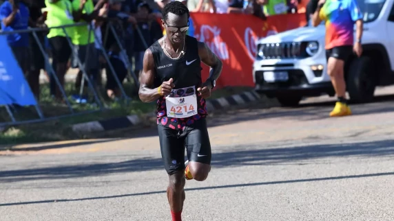 Prominent marathoner Bongmusa Mthembu wins Om die Dam marathon
