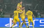 Mats Hummels on target as Borussia Dortmund beat PSG to reach Champions League final