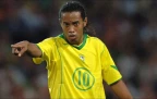 Brazil icon Ronaldinho makes shock football comeback