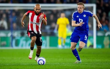 brentford-goalscorer-bryan-mbeumo-chased-down-by-leicester-city-s-victor-kristiansen16