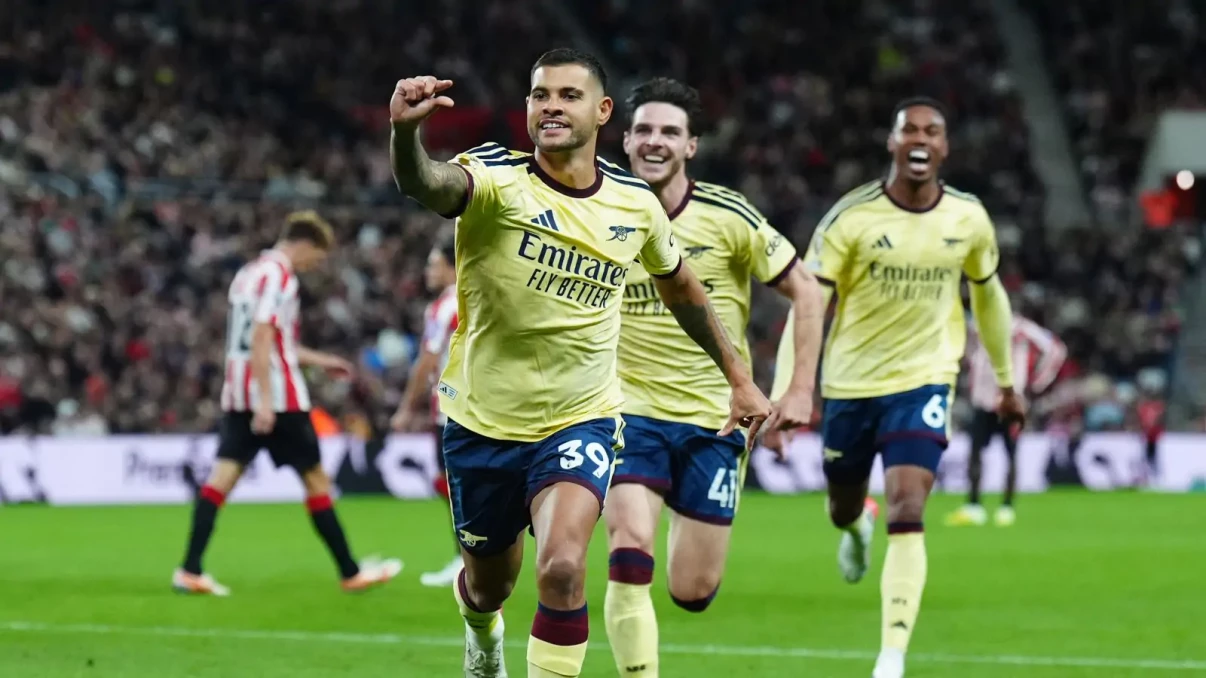 Arsenal sink Sunderland to maintain perfect start to Premier League defence Arsenal sink Sunderland to maintain perfect start to Premier League defence