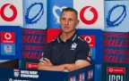 bulls-head-coach-johan-ackermann-nov-202516.webp