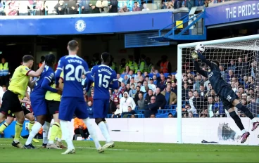 burnley-s-dara-o-shea-scores-their-side-s-second-goal-against-chelsea16
