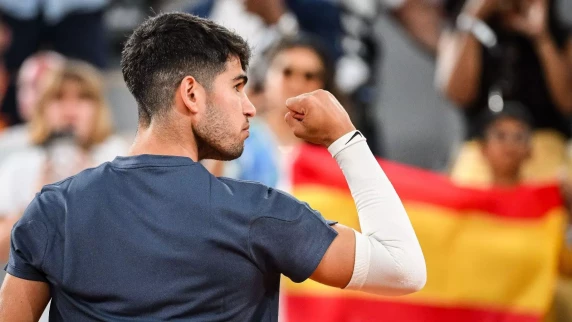 Carlos Alcaraz shrugs off any injury fears with ruthless display at French Open