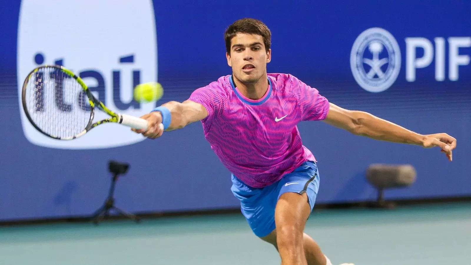 Miami Open: Carlos Alcaraz cruises into last 16 with win against Gael ...