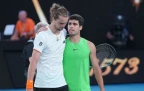 carlos-alcaraz-and-alexander-zverev-aus-open-2026-alamy16.webp