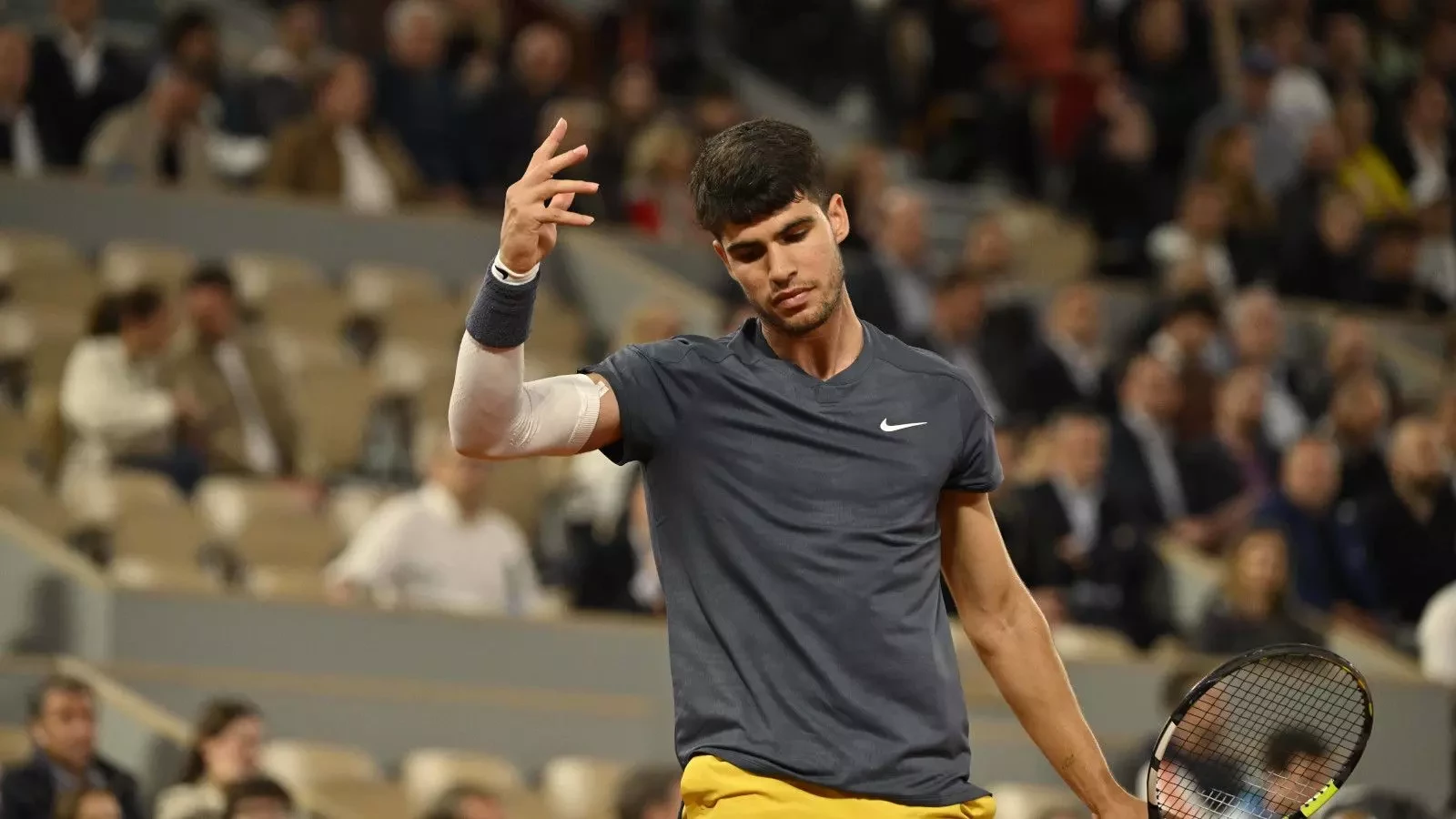 Carlos Alcaraz underwhelming in French Open second round victory | SABC