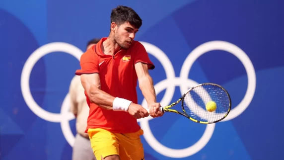 Carlos Alcaraz to play for Olympic gold medal after dismantling Felix Auger-Aliassime