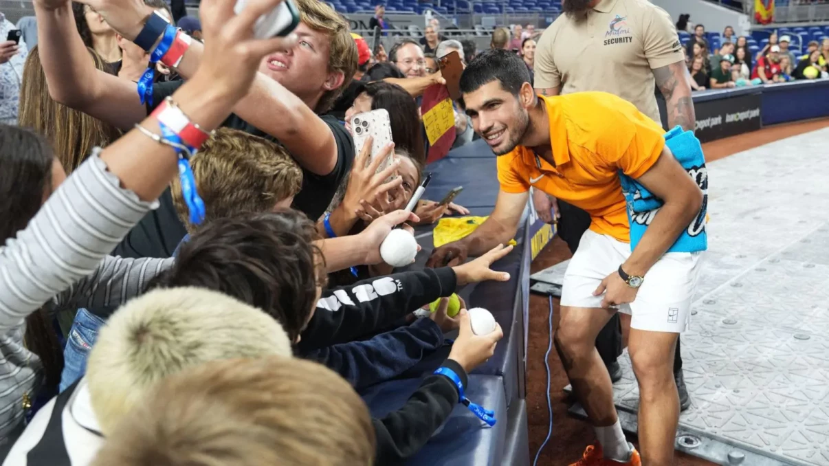 Carlos Alcaraz returns from injury but loses to Frances Tiafoe in exhibition comeback Carlos Alcaraz returns from injury but loses to Frances Tiafoe in exhibition comeback