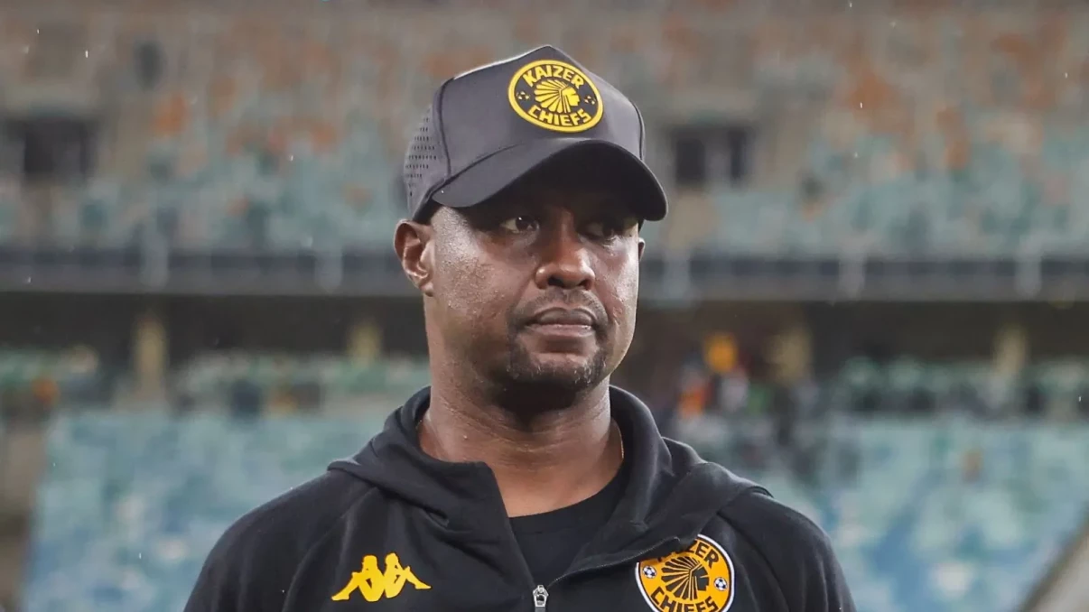 Cedric Kaze urges Kaizer Chiefs to stay grounded despite back to back wins Cedric Kaze urges Kaizer Chiefs to stay grounded despite back to back wins