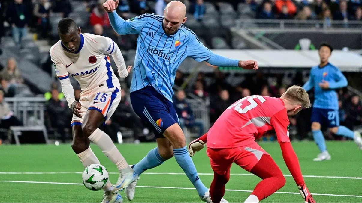 Chelsea crush Djurgarden to storm towards UEFA Conference League final