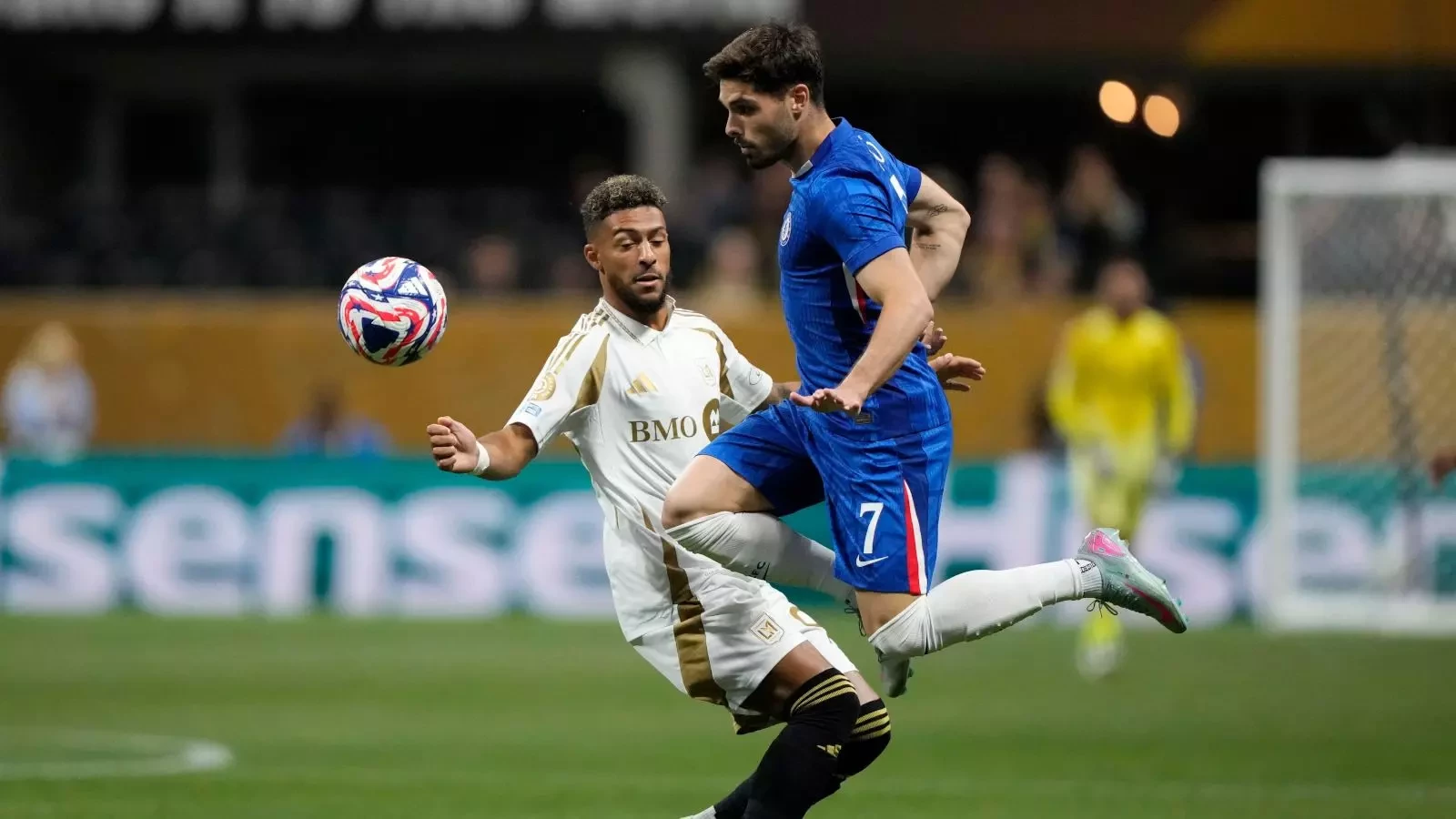 Chelsea earns red carpet moment with 2 0 win over LA Galaxy soccer Chelsea earns red carpet moment with 2 0 win over LA Galaxy soccer