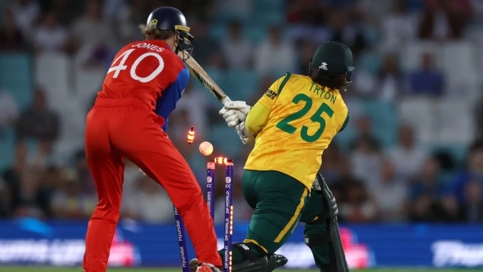 Proteas Women fall to defeat against England in semifinal at T20 World Cup