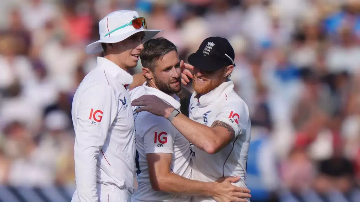 Woakes and Carse spark late collapse to revive England at Lord's