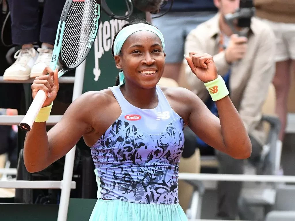 Coco Gauff comes from one set down to reach French Open Round of