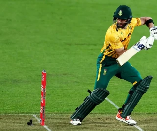 Connor Esterhuizen of South Africa bats during game four in the Men's T20 International series between New Zealand and South Africa at Hnry Stadium on March 22, 2026 in Wellington, New Zealan