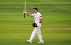 david-bedingham-raises-his-bat16.webp
