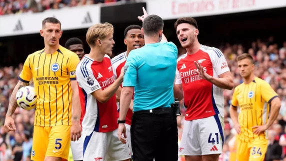 Arsenal held to 1-1 draw by Brighton after Declan Rice sees red