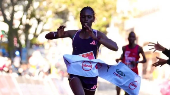 Vincent Langat and Diana Chepkorir shine at Absa Run Your City Cape Town