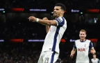 dominic-solanke-of-tottenham-celebrates-scoring16.webp