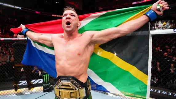 Dricus du Plessis reacts to successful first UFC title defense