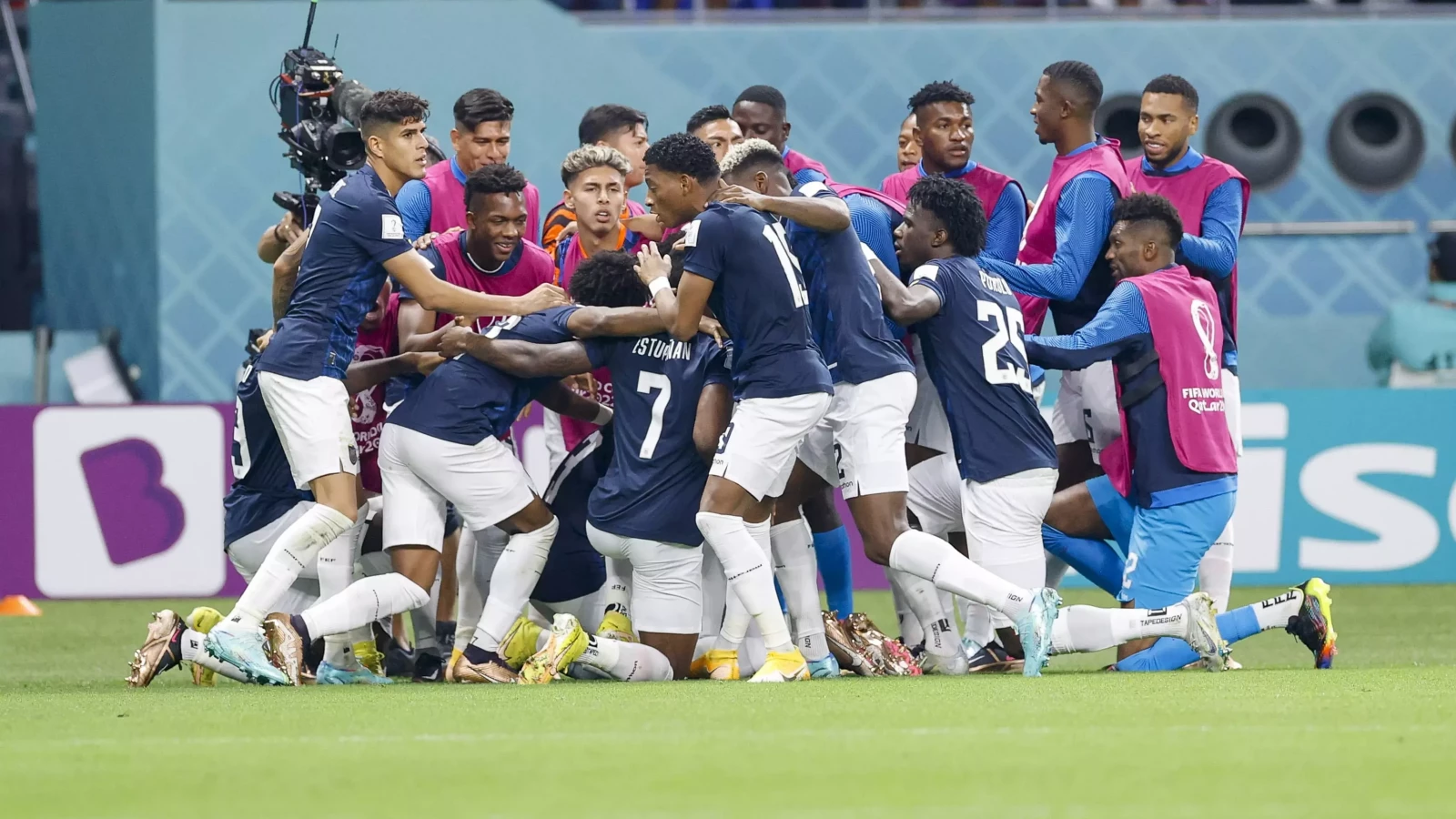 Enner Valencia earns Ecuador deserved World Cup draw against