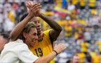 ecuador-coach-sebastian-beccacece-celebrates-with-gonzalo-plata-25-june-202616.webp