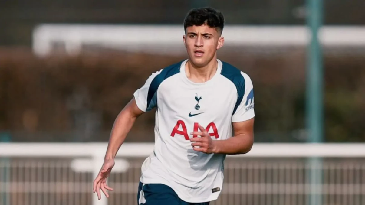 Ex-Arsenal defender Matthew Upson's son joins Gunners after leaving Tottenham academy Ex-Arsenal defender Matthew Upson's son joins Gunners after leaving Tottenham academy