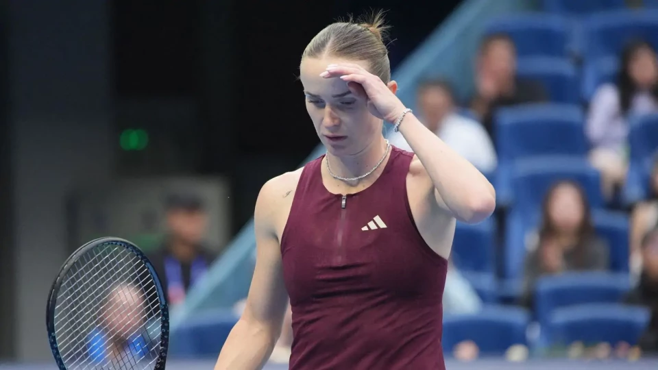Iga Swiatek, Elina Svitolina knocked out of quarter-finals at China Open